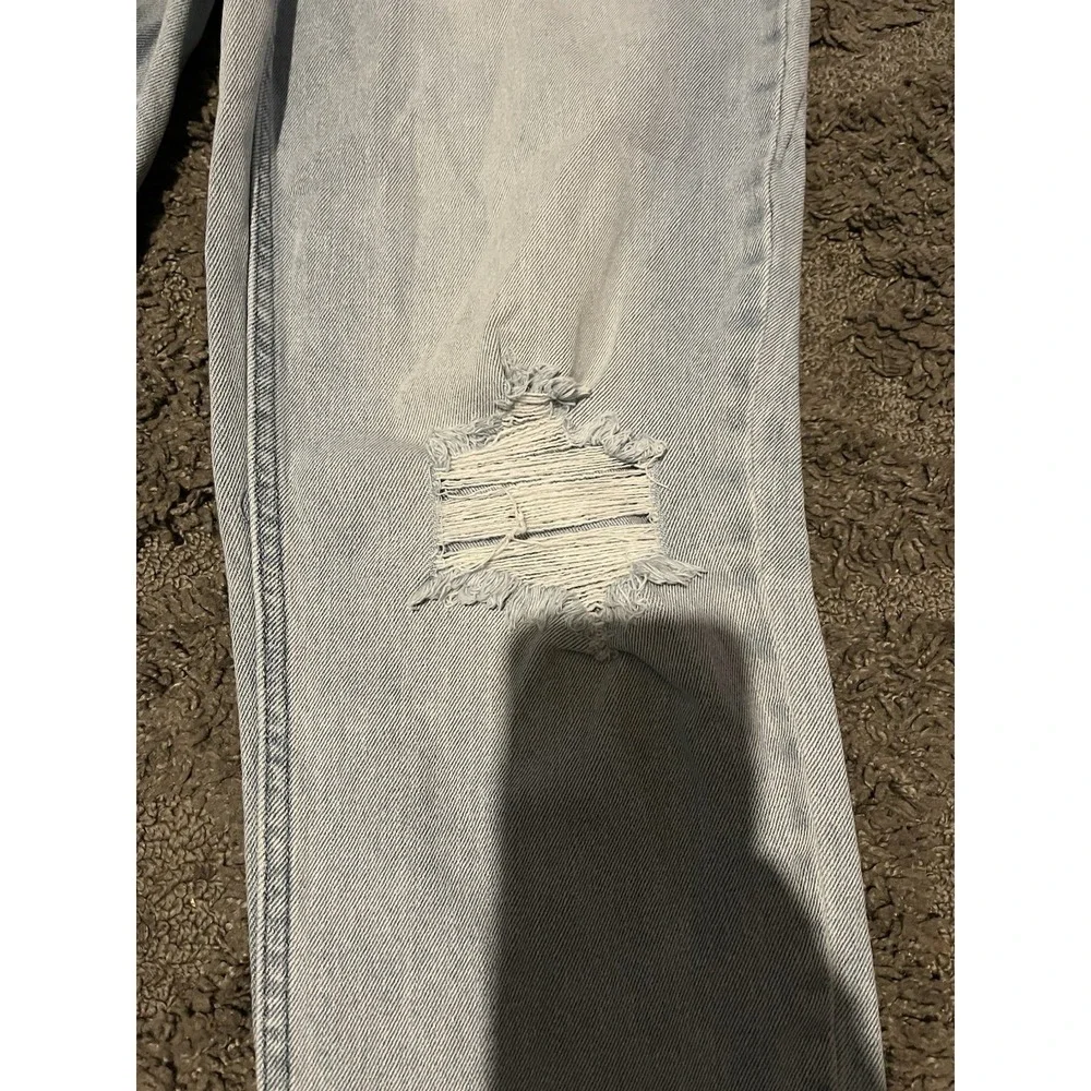 Calvin Klein Distressed Light Wash Jeans with Frayed Hem Size 14 - Picture 2 of 6
